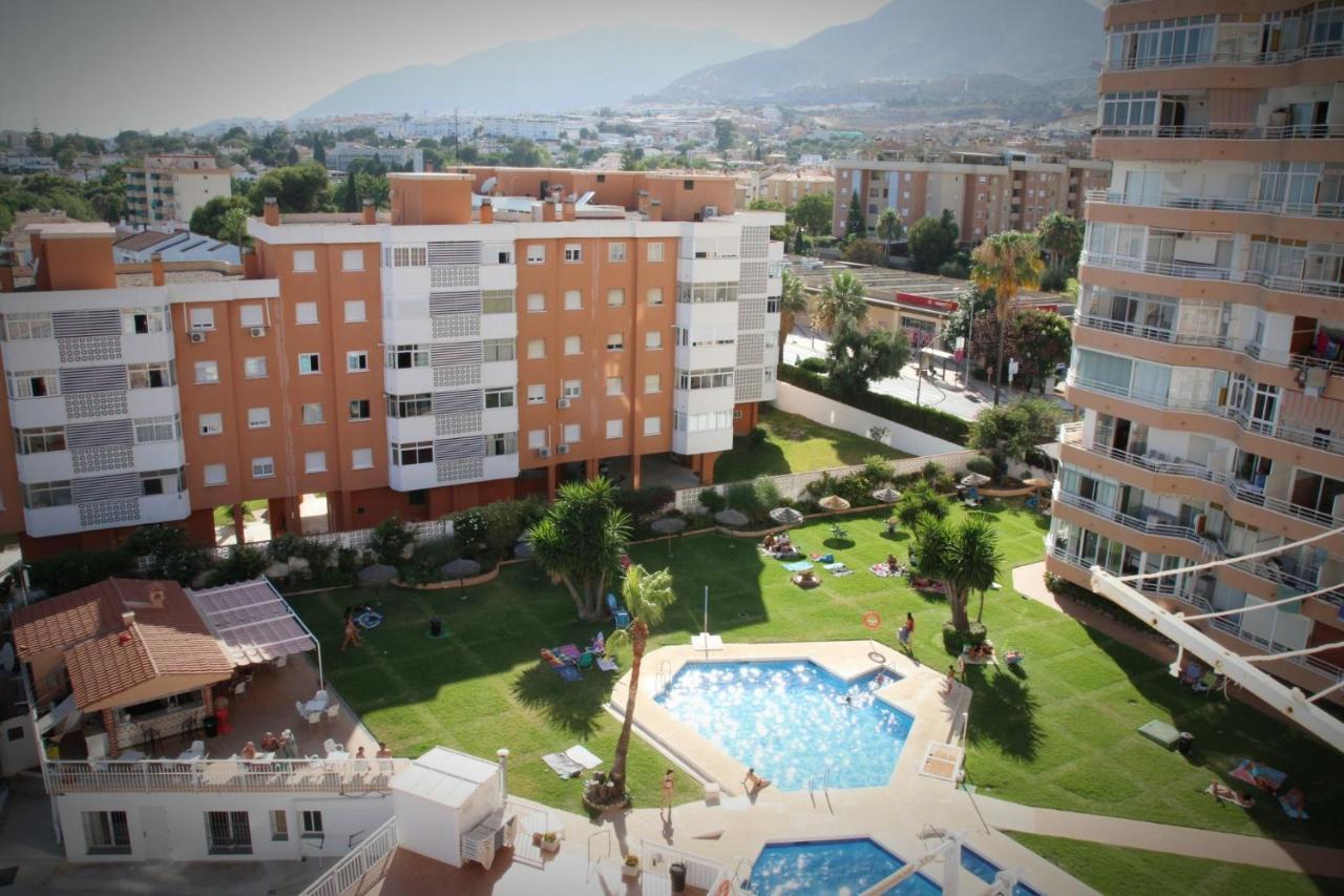 Saltillo Alto Gray Studio. Vistas al mar y piscina Torremolinos Exterior foto