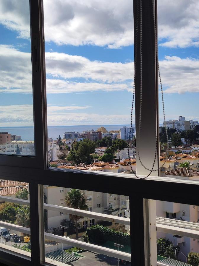 Saltillo Alto Gray Studio. Vistas al mar y piscina Torremolinos Exterior foto